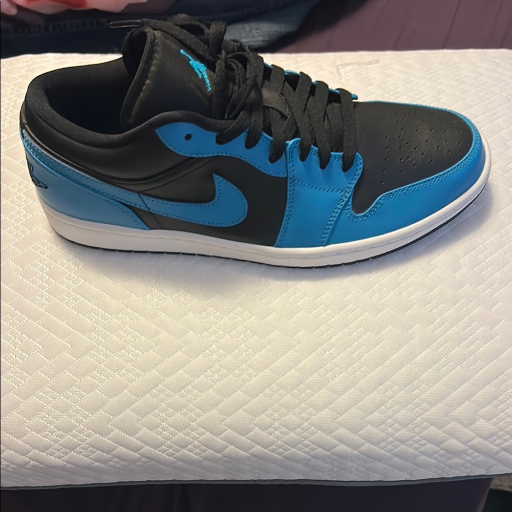 Nike Black and Blue Sneakers with Vibrant Accents